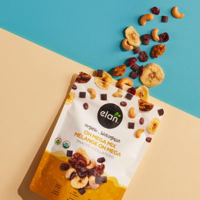 Elan Organic Oh Mega Mix, 4.8 oz, Vegan Dark Chocolate, Dried Fruits (Cranberries &amp; Banana Chips), Nuts (Chia Walnuts &amp; Roasted Cashews), Non-GMO, Gluten-Free, Vegan, Guilt-Free Snacks