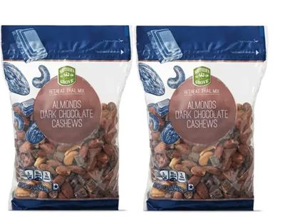 Southern Grove Retreat Trail Mix With Almonds Dark Chocolate and Cashews (2 Bags 15oz Pack) Snack Snacking Hiking Travel Food
