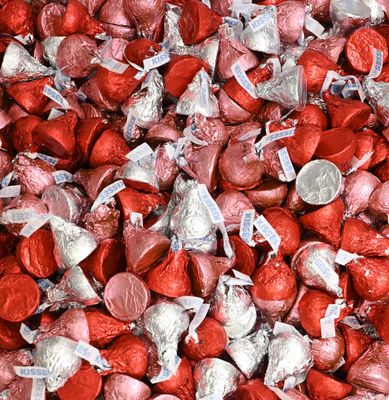 Hershys Kisses Chocolate Candy, Valentine's Day Colors, 2 lb Bag (Approx. 200 Pieces), Red, Pink, Silver Foil