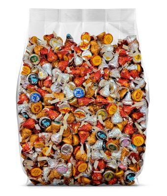 Harry Potter Hershey Kisses Milk Chocolate Candy - 2lb Bulk Hershey Kisses - Individually Wrapped Kisses Harry Potter Candy - Bulk Chocolate Candy - Trick or Treat Candy - 2 Pounds of Bulk Candy