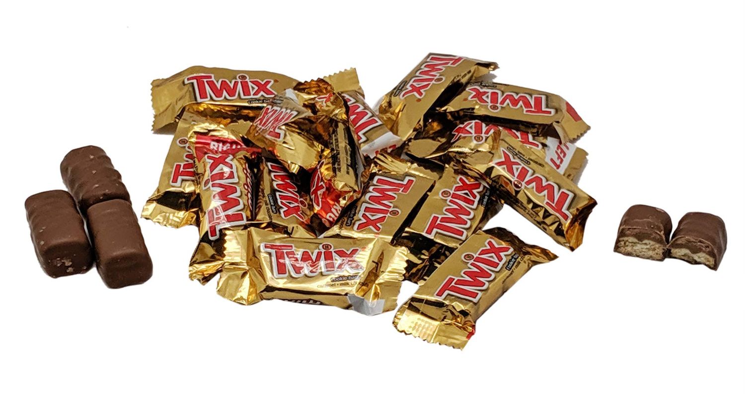 Twix Caramel Minis Milk Chocolate Cookie Bars - 2 LB Resealable Stand Up Candy Bag (approx. 90 pieces) - Individually Wrapped Candies in Classic Golden Wrappers - Bulk Candy for Holidays and Parties
