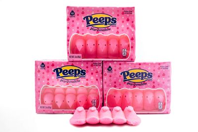 Pink Marshmallow Peeps - 3 Packs of 10 - Gluten &amp; Fat Free Snacks - Old School Marshmallow Chicks - Retro Holiday Candy for Easter Baskets and Edible Decorations