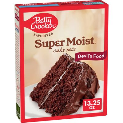 Betty Crocker Favorites Super Moist Devil&#39;s Food Cake Mix, Holiday Baking, 13.25 oz