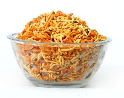 MEENAKSHI OVERSEAS LLC GARLIC MIXTURE BY IDHAYAM SOUTH INDIAN DELITE SAVOURIES &amp; SNACKS FROM GOD'S OWN COUNTRY NET WT. 340 G (12 OZ)