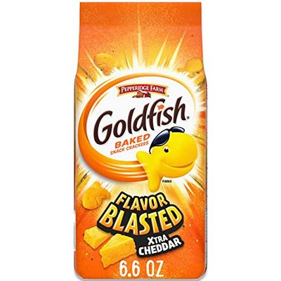 Goldfish Flavor Blasted Xtra Cheddar Cheese Crackers, Baked Snack Crackers, 6.6 oz Bag