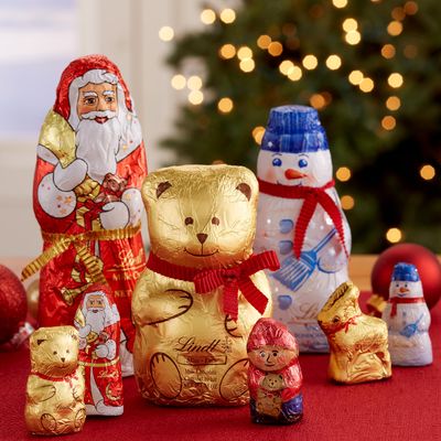 Lindt TEDDY &amp; FRIENDS Holiday Milk Chocolate Candy, 7.1 oz. 4-pack