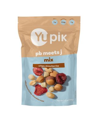 Yupik PB Meets J Mix, 4.8 Oz, Crunchy &amp; Soft Snack, Peanut Butter &amp; Jelly, Blend of Peanuts, Dried Strawberries, Peanut Butter Chocolate Cups &amp; Shortbread Cookies, Sweet Trail Mix, Party Snacks