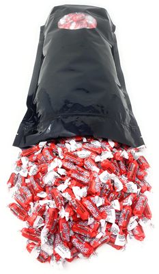 Bulk Fruit Punch Flavor Tootsie Roll Frooties Chewy Red American Taffies Candy Individually Wrapped In Resealable Assortit Bag 5 Lb 735pcs (80-Oz) - Made In USA