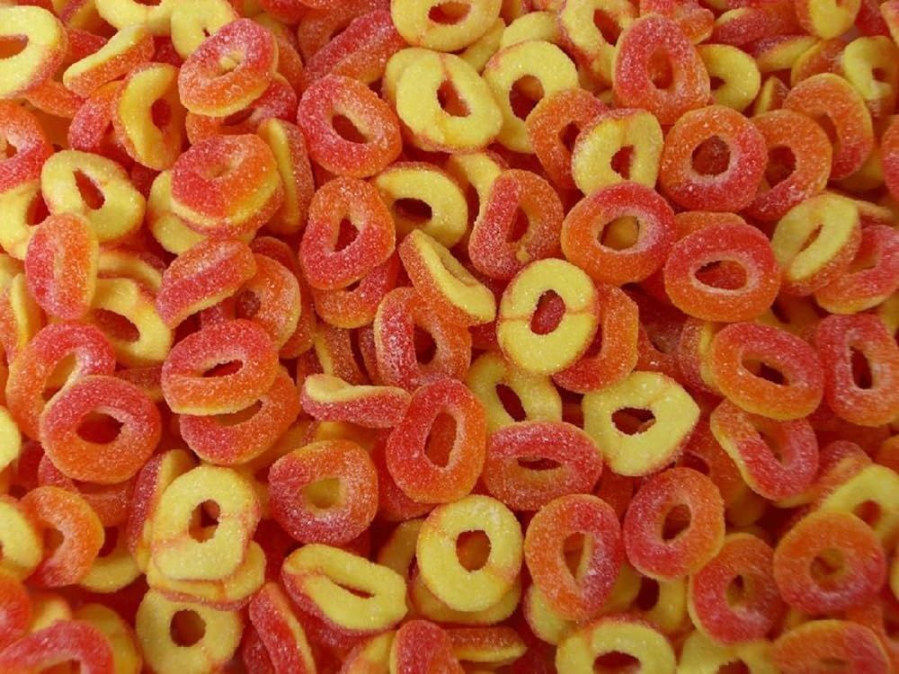 YANKEETRADERS Peach Fruit Flavored Gummy Rings, 64 Ounce Bag
