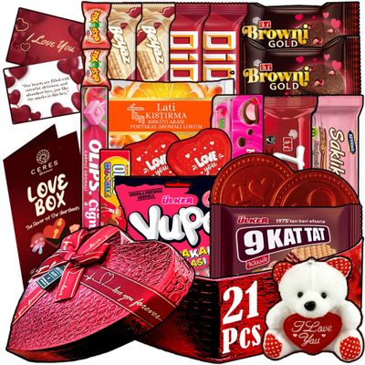 Heart Shaped International Snack Box 21 Pcs, Exotic Snack Box for Lovers and Couples, Gift for Wife, Husband, His, Her, Girlfriend, Boyfriend, Anniversary, Birthday