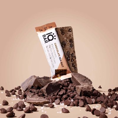 IQBAR Brain and Body Keto Protein Bar - Chocolate Sea Salt Keto Bar - Energy Bar - Low Carb Protein Bar - High Fiber Vegan Bar and Low Sugar Meal Replacement Bar - Vegan Snack,1.6 Ounces