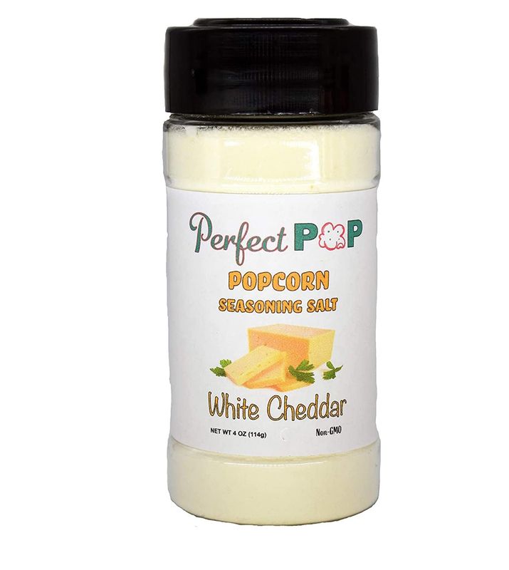 Perfect Stix Xmas Popcorn kit. 2lbs of Yellow kernels. Includes Four seasonings and 25 Popcorn Bags. Non GMO