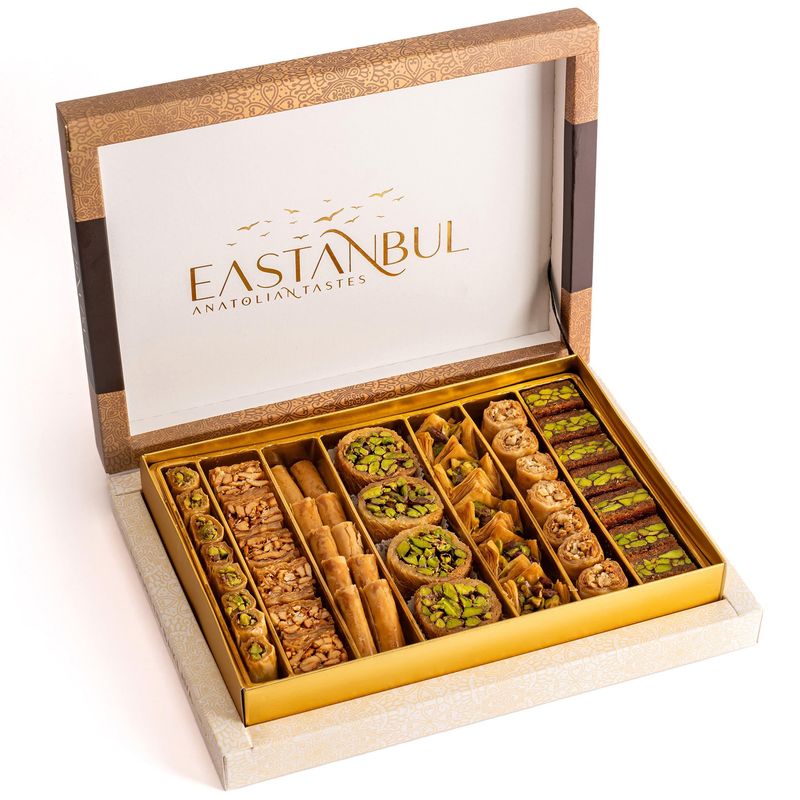 Eastanbul Baklava 1.1lb, Baklava Gift Box, Baklava Pastry, Middle Eastern Sweets Gift Box, Premium Gourmet Desserts, Baklava Pistachio &amp; Cashew Rich Arabic &amp; Turkish Baklava