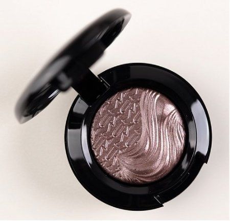 MAC Extra Dimension Eye Shadow STOLEN MOMENT  Glamour Daze collection
