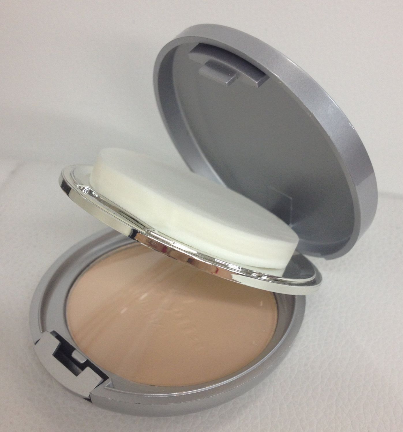 Italia Two Way Powder - Creamy Beige 802