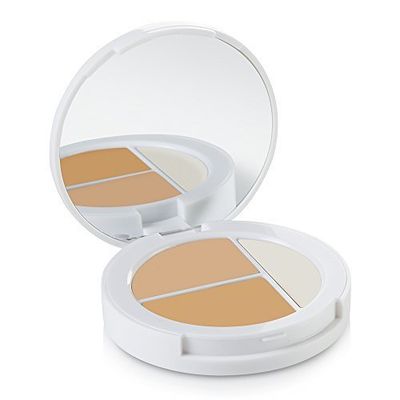 Sheer Cover Studio - Conceal and Brighten Highlight Trio - Two-Toned Concealers - Shimmering Highlighter - LightMedium Shade - With FREE Concealer Brush - 3 Grams