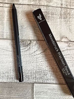 Younique Perfect Jet Black MOODSTRUCK PRECISION Pencil Eyeliner Color that pops and accentuates your pretty peepers.