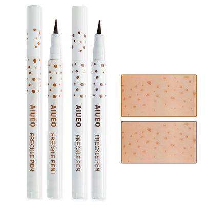 AIUEO 2 Colors Fake Freckles Faux Freckles Pen Natural Lifelike Freckle Pen Waterproof Long Lasting Face Faux Freckle Pen Makeup (Light BrownNatural Coffee)