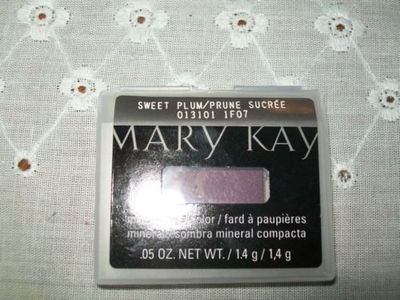 Mary Kay Mineral Eye Color  Shadow  sweet plum
