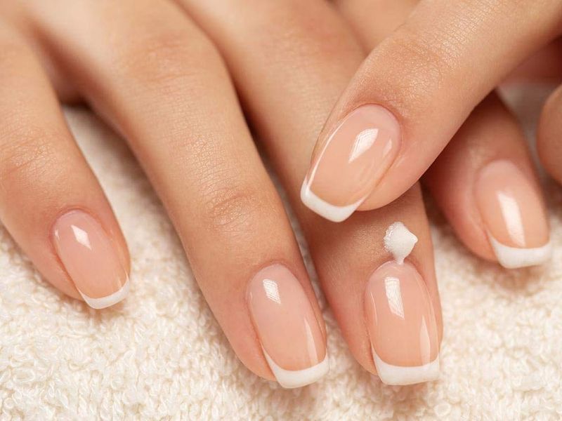 Barielle Hydrating Ridge Filler Base Coat - Fills and Smooth Unsightly Nail Ridges, For Dry, Brittle or Ridged Nails 0.5 Ounce
