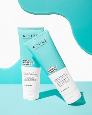 Acure Simply Smoothing Shampoo, Water, Coconut & Marula Oil, 100% Vegan, Performance Driven Hair Care, Smooths & Reduces Frizz, WhiteBlue, 8 Fl Oz