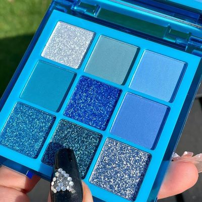 evpct 9 Colors Dark Light Royal Cobalt Blue Pearl White Glitter Shimmer Eye Shadow Makeup Palette Highly Pigmented Waterproof Matte Glitter Shimmer Daily Party Sparkling Eyeshadow Palett for Girl