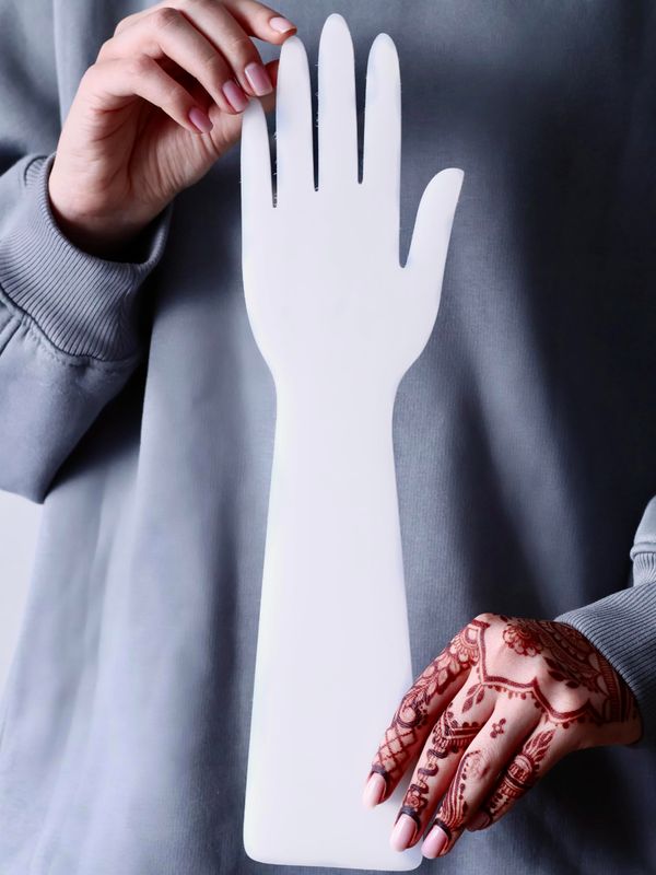 Acrylic Hand for Henna Practice - Reusable Plastic Board for Henna Cones Paste | Beginners Henna Kit for Mehendi Art