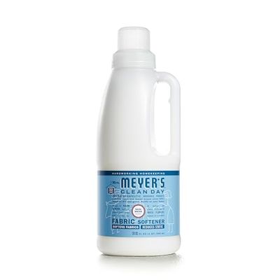 MRS. MEYER&#39;S CLEAN DAY Liquid Fabric Softener, Infused with Essential Oils, Paraben Free, Rain Water Scent, 32 oz (32 Loads)