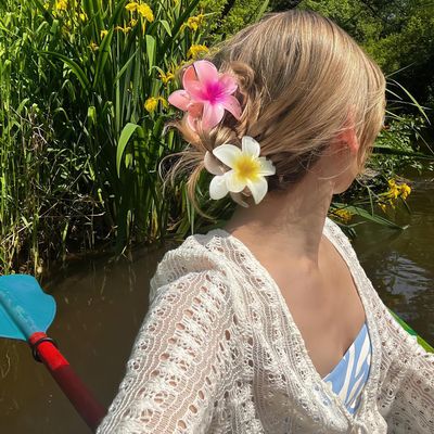 GQLV Flower Hair Claw Clips-4PCS for Thick Hair,Strong Hold Nonslip,Hawaiian,Cute Large Hair Clips,Banana Clip for Thin Hair,Hair Accessories for Women Girls Holiday Gifts (A-4pcs large colorful