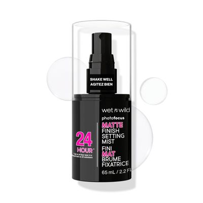 wet n wild Photo Focus Setting Mist, Up to 24HR Wear, Lightweight &amp; Nourishing with Provitamin B5 &amp; E, Suitable for All Skin Types, Cruelty-Free &amp; Vegan - Natural Finish