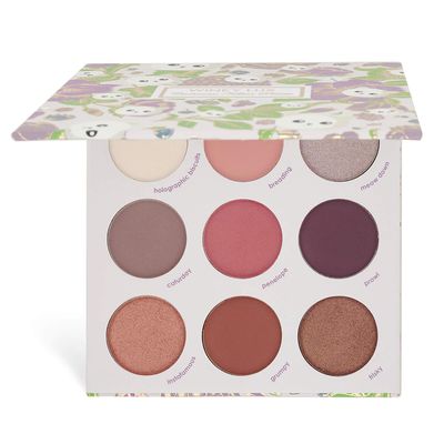 Winky Lux Cashmere Kitten Eyeshadow Palette, 9 shades in Holographic, Matte, Satin &amp; Shimmer Shades