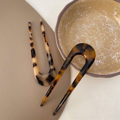 2 Pack Benefree French Style Cellulose Acetate Tortoise Shell U Shaped Hair Pins Fork 2 Prong Updo Chignon Pin for Women Girls Hairstyle AccessoriesTortoiseshell and White Tortoiseshell)