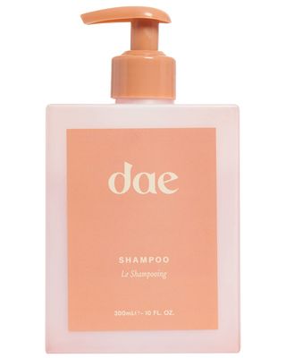 DAE Signature Shampoo - Cleanses &amp; Hydrates Dry Hair &amp; Scalp (10 oz.)