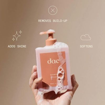 DAE Signature Shampoo - Cleanses &amp; Hydrates Dry Hair &amp; Scalp (10 oz.)