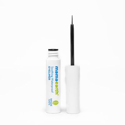 MAMAEARTH Soothing Waterproof Eyeliner | 10 Hour Long Stay | Nourishing with Almond &amp; Castor Oil | Smudge Proof &amp; Quick-Drying Formula | 0.12 Fl Oz3.5ml