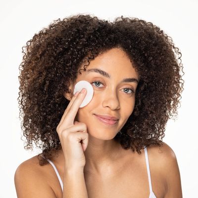 Neutrogena Oil-Free Eye Makeup Remover &amp; Cleanser, Gentle &amp; Non-Greasy Makeup Remover for Waterproof Mascara, 8 fl. Oz, 2 Pack