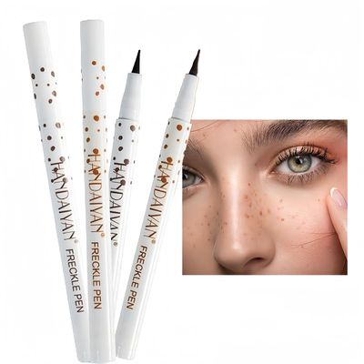 Hfpengzan Freckle Pen 2 Colors, Natural Lifelike Freckle Makeup Pen Magic Freckle Color,Waterproof Longlasting Soft Dot Sopt Pen,for Natural Effortless Sunkissed Makeup-Light Brown&amp;Natural Coffee