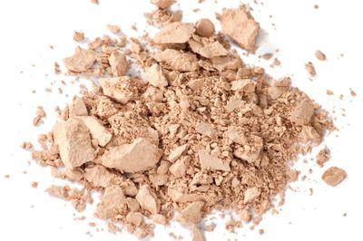 ZUZU LUXE Mosaic Illuminator (Light - Light to MediumNeutral Undertones), Multi-pigmented, Natural, Paraben Free, Vegan, Gluten-Free, Cruelty-Free, Non GMO, 0.32 oz.