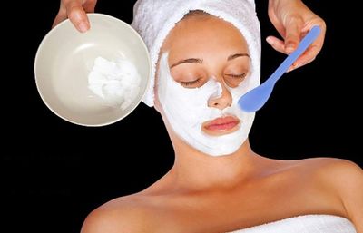 50 PCS 5 Inch Transparent Professional Plastic Facial Cream Mask Spatula Mixing and Sampling Mask Cream Cosmetic Spoon Facial Care DIY Accessories for Beauty Product