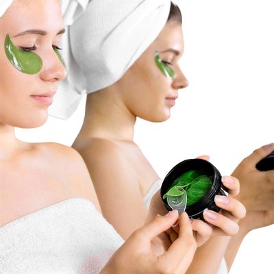 Aloe Vera Eye Treatment Mask (30 Pairs) Reduces Puffiness, Wrinkles, Puffy and Bags Under Eyes, Lightens Dark Circles, Undereye Patches Moisturizes and Anti Aging Skin, Hydrogel Pads with Collagen