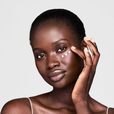Este Lauder DayWear Eye Cooling Anti-Oxidant Moisture Gel Cream | Eye Cream for Puffiness &amp; Dark Circles, 0.5 oz.