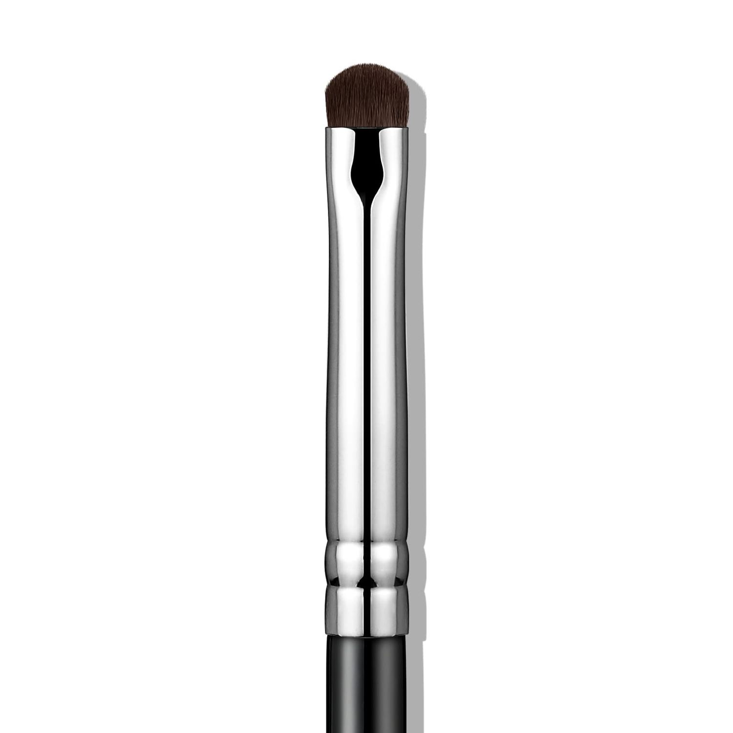EIGSHOW Concealer Brush, Detail Shader Makeup Brush for Blending Eyeshadow, Concealing Small Blemishes and Imperfections - Precision Application