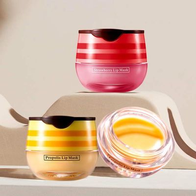 4 Pcs Lip Mask Reduces Lip Lines and Exfoliator, Prevention Dry &amp; Cracked Lip. (Honey &amp; Strawberry)