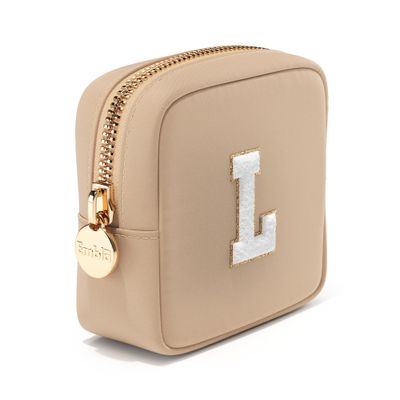 Embla Preppy Makeup Bag Travel Cosmetic Pouch, Cute Make up Case with Personalized Initial, Girls Zipper Pouch Purse Cosmetics Organizer Tote, Waterproof Travel Skincare Makeup Bag, Sand (Letter L)