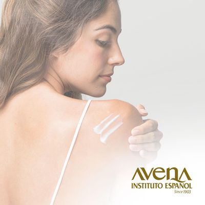 Avena Instituto Espaol Body Lotion Soft, Moisturizer, Softens and Smoothens your Skin, 2-Pack of 17 Fl Oz, 2 Bottles