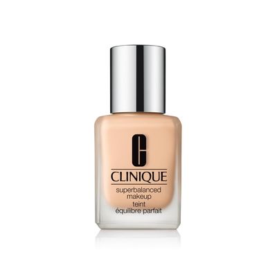 Clinique Superbalanced Oil Free Liquid Foundation Makeup For Dry to Oily Skin Types | Hydrating + Moisturizing, Alabaster, 1 Fl Oz