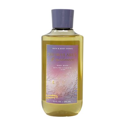 Bath and Body Works Gift Set of 10 oz Shower Gel and 8 oz Lotion (Snowflakes &amp; Cashmere) (BB87462390)