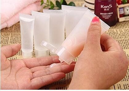 20PCS Clear Empty Refillable Plastic Tubes Bottle Packing Sample Bottles For Shampoo Cleanser Shower Gel Body Lotion (20 ML)