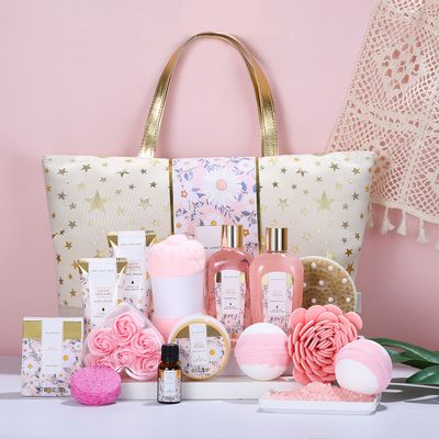 Gift Baskets for Women - Spa Luxetique Womens Gifts, 15pcs Daisy Spa Gift Sets with Bubble Bath, Body Butter, Hand Cream and Tote Bag, Birthday Gifts for Mom, Mothers Day Gifts for Mom