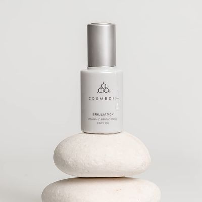 COSMEDIX. Brilliancy Vitamin C Brightening Face Oil AM/PM, Sunflower Seed Oil & Elderberry Fruit Extract Protect Skin, Hydrates Skin, Vegan, Gluten & Cruelty Free